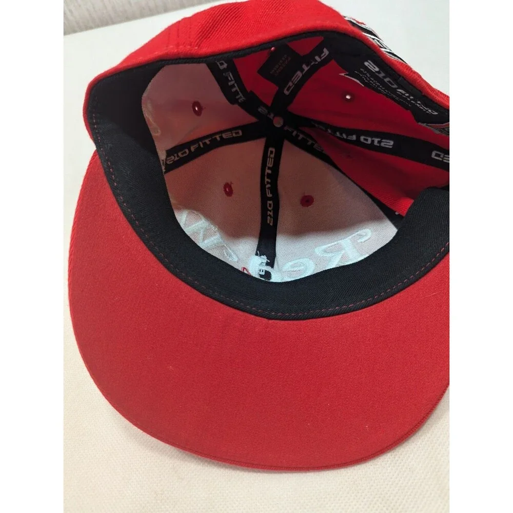 Reebok - NHL- Detroit Red Wings - 210 Fitted Hat-Size 7 1/4 - 7 5/8 - Face Off